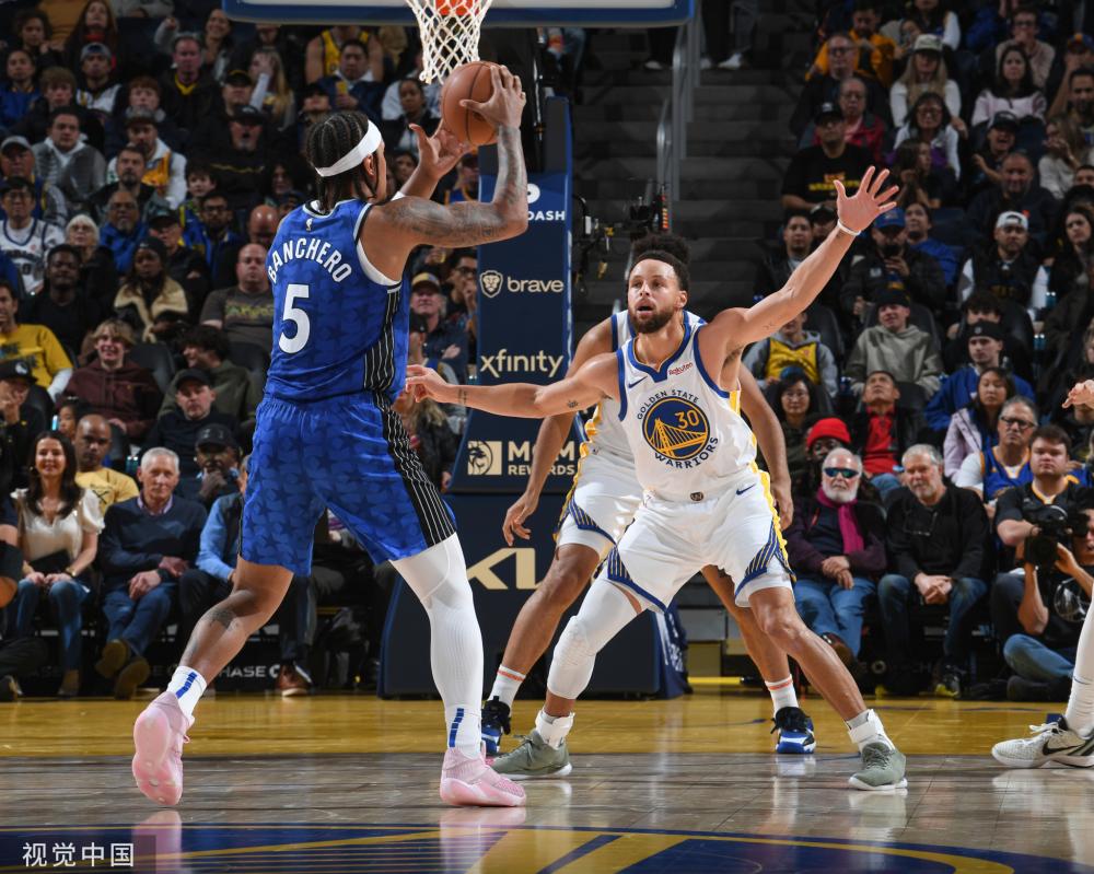 表现站上了 表现站上了