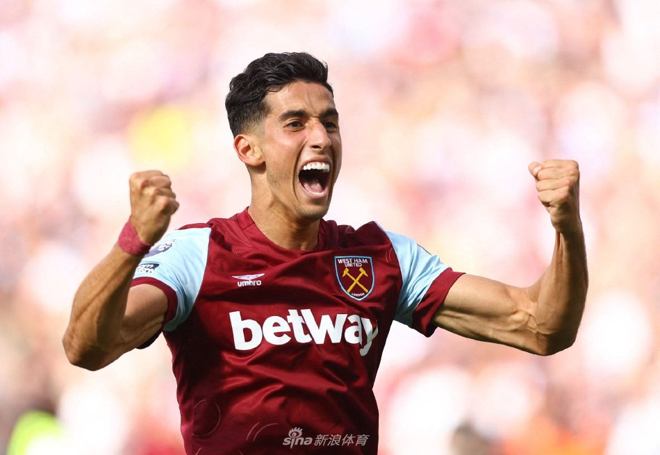 这名球迷还 这名球迷还